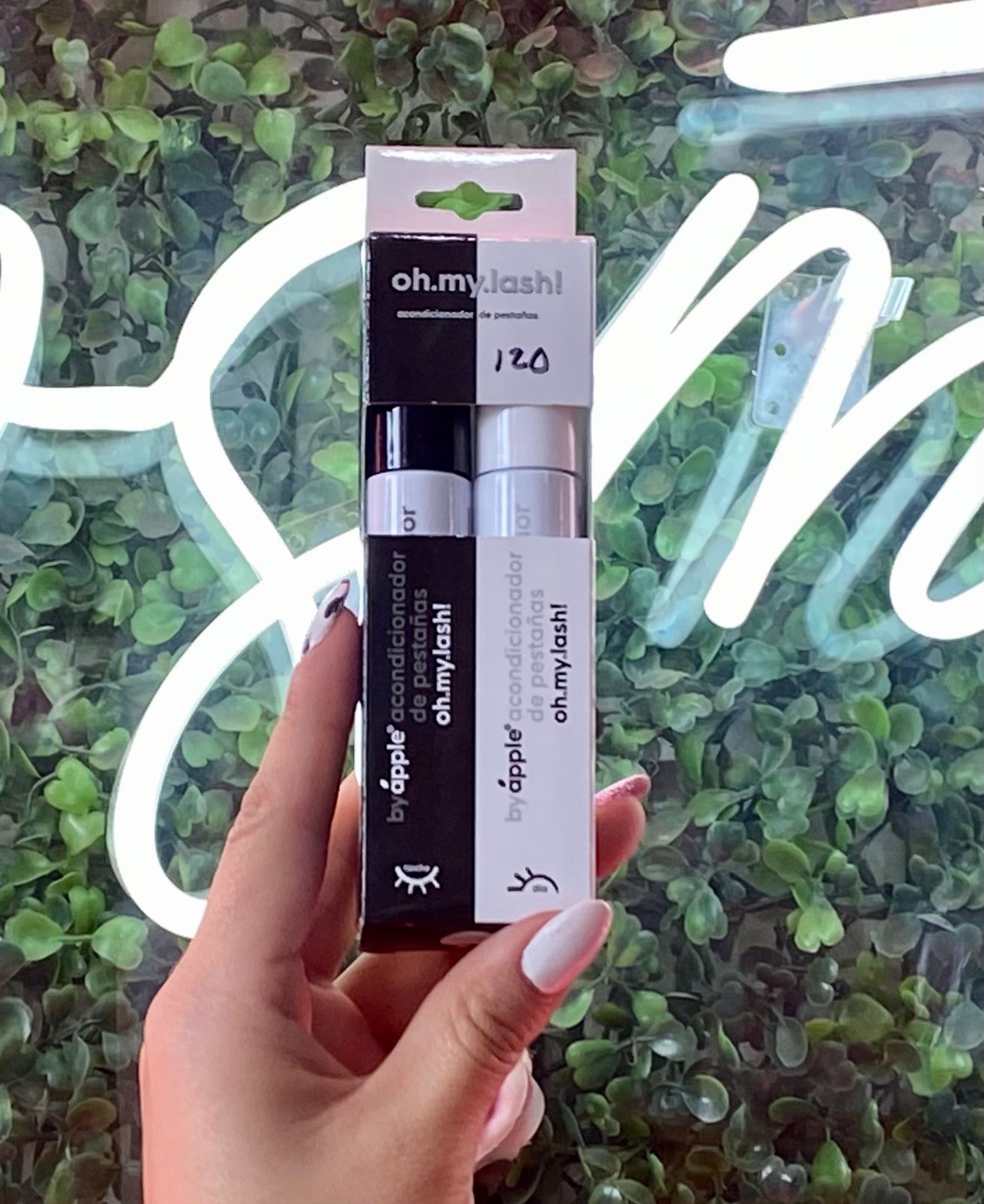 Acondicionador de pestañas Oh My lash de by apple